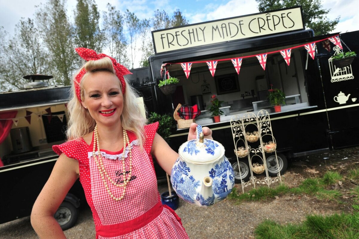 Vintage style street food trader to launch a unique dining experience with a touch of glamour