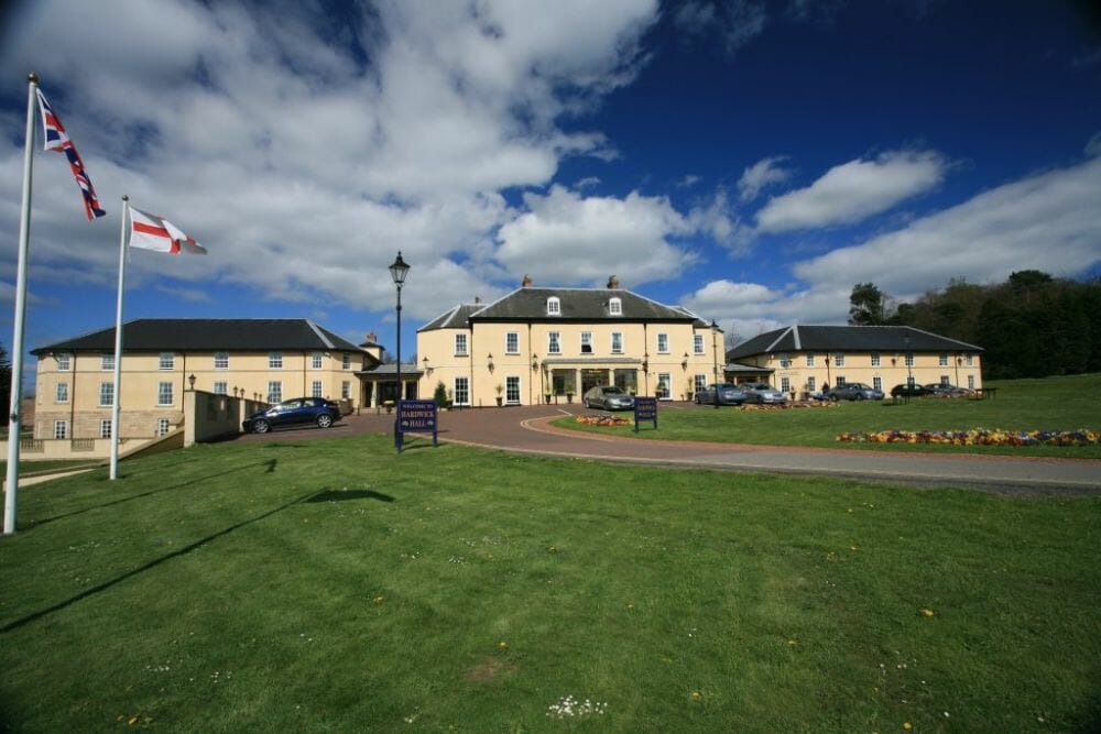 A LEADING NORTH EAST country house hotel is about to enjoy a £350,000 refurbishment.