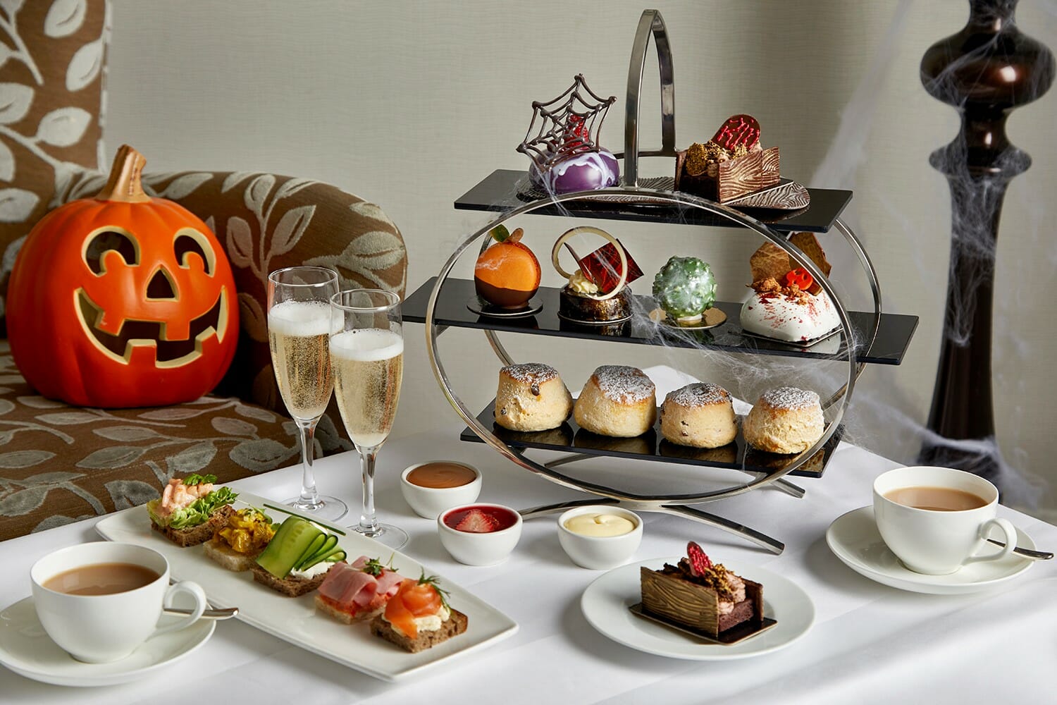 London Hilton on Park Lane delivers a wickedly delicious Halloween Afternoon Tea
