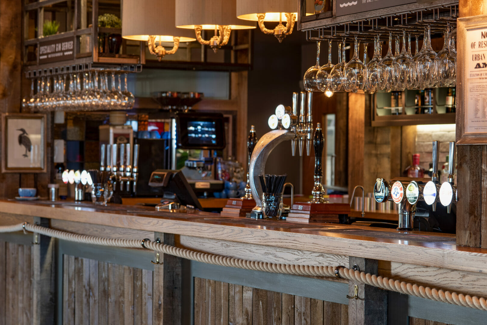 How are pubs adapting to meet the needs of a developing wedding industry?