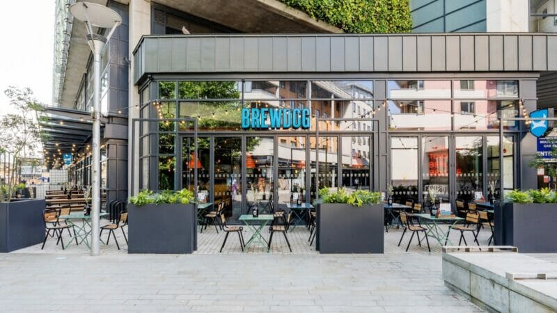 BREWDOG LAUNCH BRISTOL HARBOURSIDE BAR & FIRST 100 THROUGH THE DOORS COULD WIN FREE BEER FOR A YEAR