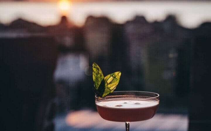 Hilton Molino Stucky Venice Mixes Up an Experimental New Cocktail Menu and Epicurean Event Line Up for Summer 2023