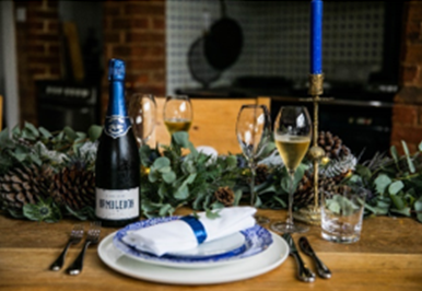 CHRISTMAS SPARKLING WINE SUGGESTIONS