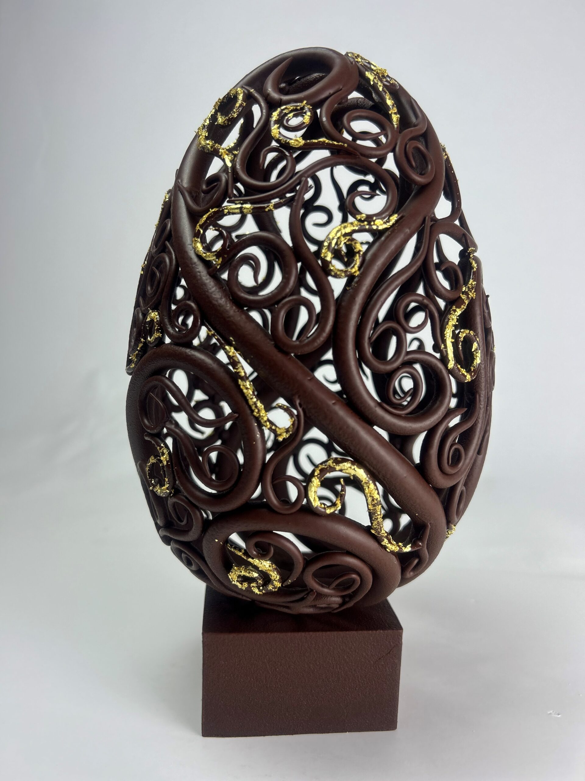 A fusion of “tradition and innovation”: Easter egg creation at École Supérieure de Pâtisserie